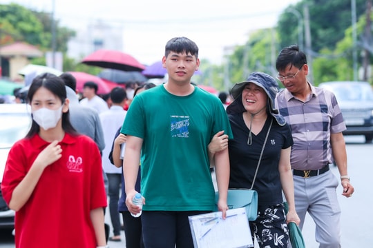 Đề thi Ngữ văn dài, nhiều thí sinh 'tiếc nuối'