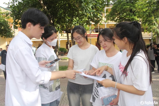 Nhiều thí sinh hài lòng vì đề thi môn Toán có tính phân hoá cao