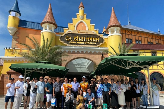 Nghệ An đón đoàn famtrip hơn 40 hãng lữ hành khảo sát dịch vụ mới