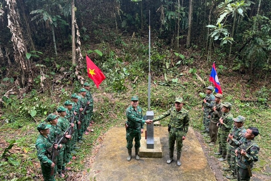 Tuần tra song phương bảo vệ biên giới Việt Nam – Lào