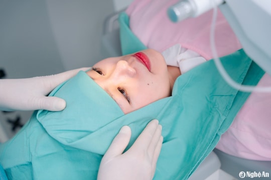 Bệnh viện Mắt Sài Gòn Vinh triển khai 2 công nghệ tia cận hiện đại