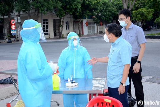 Nghệ An có thêm 4 cá nhân được phong tặng danh hiệu Thầy thuốc Nhân dân