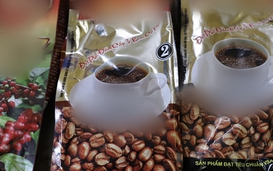 Bắt tạm giam giám đốc công ty sản xuất cà phê giả
