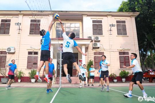 100 vận động viên tham gia Giải thể thao truyền thống chào mừng ngày thành lập các Ban xây dựng Đảng, Uỷ ban kiểm tra và Văn phòng Tỉnh ủy