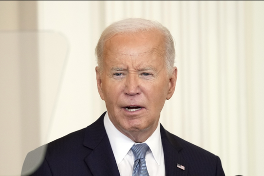 Tổng thống Biden gọi màn tranh luận với ông Trump là tình tiết tồi tệ