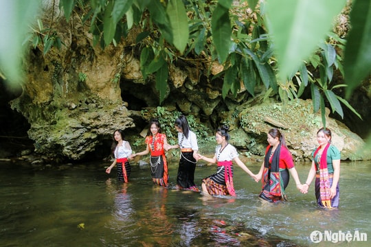 Văng Thằm - điểm đến kỳ thú nơi biên viễn xứ Nghệ