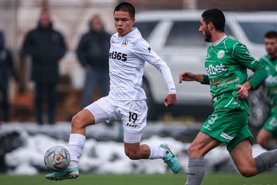 Cầu thủ Việt kiều được Barcelona theo đuổi, từng hé lộ khả năng chơi cho Đội tuyển Việt Nam