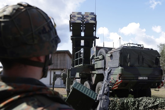 NATO đưa ra cam kết phòng không 'lịch sử' với Ukraine