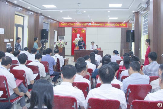 Nghiên cứu giải pháp giải quyết các hạn chế, khó khăn về phát triển kinh tế - xã hội