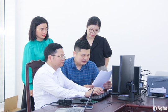 Cử tri phản ánh nhiều vấn đề qua 'đường dây nóng' kỳ họp HĐND tỉnh Nghệ An