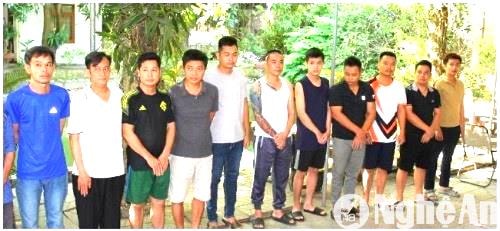 Công an thành phố Vinh triệt phá đường dây cá độ bóng đá EURO liên tỉnh, bắt giữ 18 đối tượng