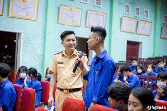 Tiếp tục thực hiện hiệu quả các hoạt động truyền thông với chủ đề “Đã uống rượu, bia thì không lái xe”