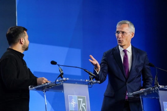 NATO bổ nhiệm đại diện cấp cao tại Ukraine