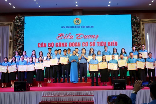 Biểu dương 95 cán bộ công đoàn cơ sở tiêu biểu năm 2024