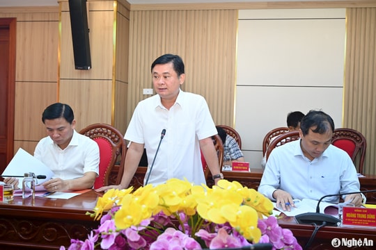 Bí thư Tỉnh ủy Nghệ An Thái Thanh Quý dự hội nghị Đảng ủy Quân khu 4