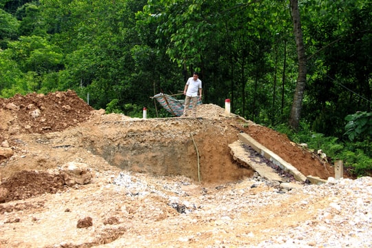 Điểm sụt lún trên Quốc lộ 16 tiếp tục sâu thêm