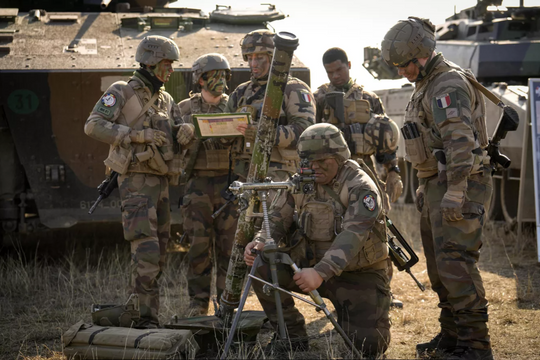 Ở Pháp nói về việc rút khỏi NATO, sau khi Đức công bố 'kế hoạch xung đột' với Nga