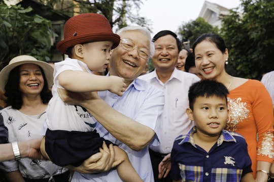 Tổng Bí thư Nguyễn Phú Trọng trong 2 lần về thăm, làm việc tại Nghệ An