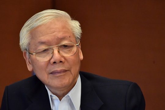 Cái quý nhất của con người là Cuộc sống và Danh dự sống