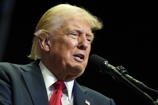 Ông Donald Trump hứa ngăn chặn Thế chiến III