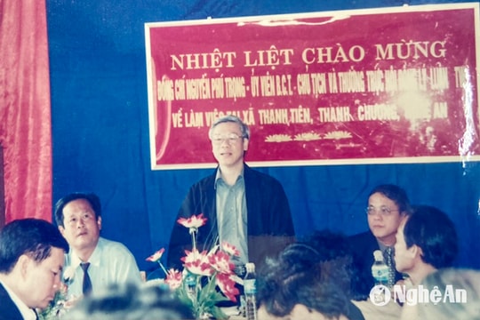 Vài kỷ niệm về chuyến công tác của đồng chí Nguyễn Phú Trọng