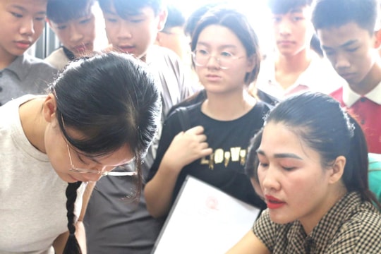 Điểm chuẩn lớp 10 nhiều trường công lập ở Nghệ An thấp hơn những năm trước