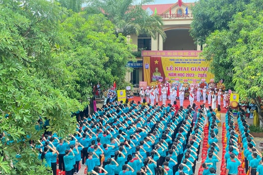 Phụ huynh thành phố Vinh lo lắng vì thông tin bỏ tuyển sinh lớp tiếng Pháp