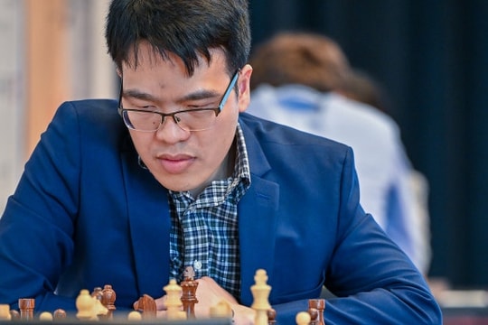 Lê Quang Liêm nhận thưởng lớn sau hat-trick vô địch