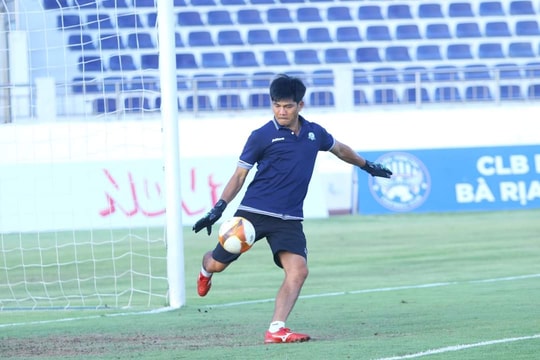 Cựu thủ môn thành danh từ Sông Lam Nghệ An rời đội bóng hạng Nhất