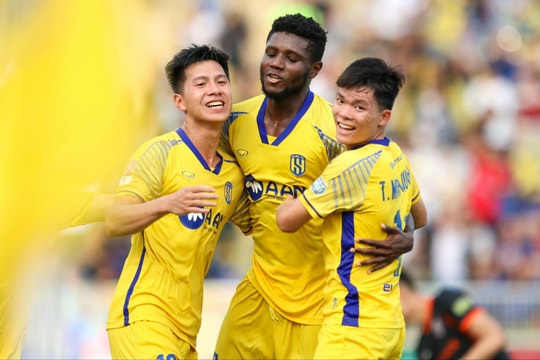 Sông Lam Nghệ An và bài toán ngoại binh cho mùa giải mới