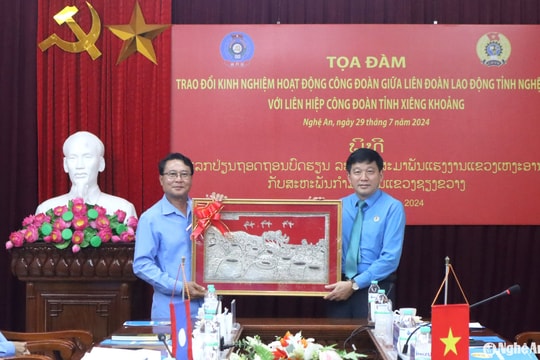 Liên hiệp Công đoàn tỉnh Xiêng Khoảng (Lào) trao đổi kinh nghiệm với Liên đoàn Lao động tỉnh Nghệ An