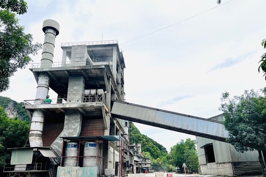 Bí đầu ra, một số nhà máy xi măng ở Nghệ An phải tạm dừng sản xuất