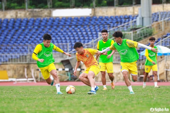 Sông Lam Nghệ An chính thức chốt danh sách cầu thủ thi đấu mùa giải 2024/25