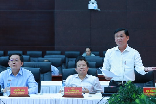 Bí thư Tỉnh ủy Nghệ An Thái Thanh Quý dự cuộc làm việc của Tiểu ban Kinh tế - Xã hội chuẩn bị Đại hội XIV của Đảng