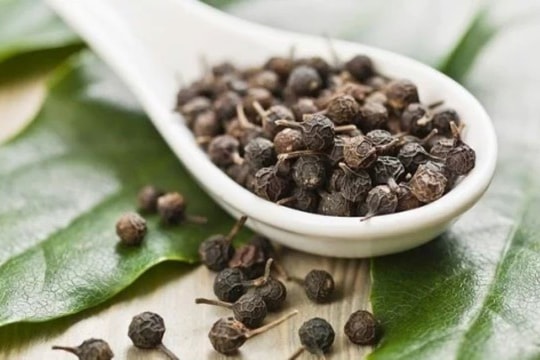 Giá nông sản hôm nay 4/8: Giá cà phê, giá tiêu đồng loạt tăng nhẹ, cao su tăng mạnh