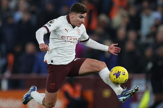 Đổi Julian Alvarez lấy Rodrygo, ý tưởng điên rồi sắp thành hiện thực?