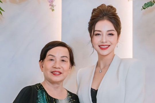 Mẹ chồng đại gia mừng Jennifer Phạm lên chức bà chủ