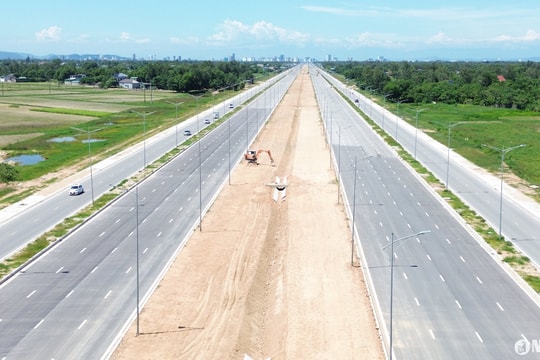 Cận cảnh đại lộ trên 3.500 tỷ ở Nghệ An trước ngày thông xe