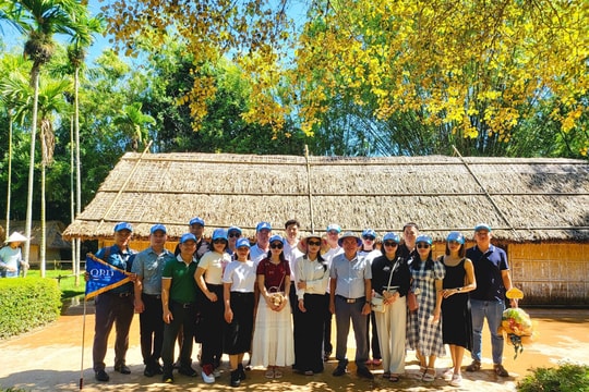 Đoàn famtrip tỉnh Quảng Bình khảo sát du lịch ở Nghệ An