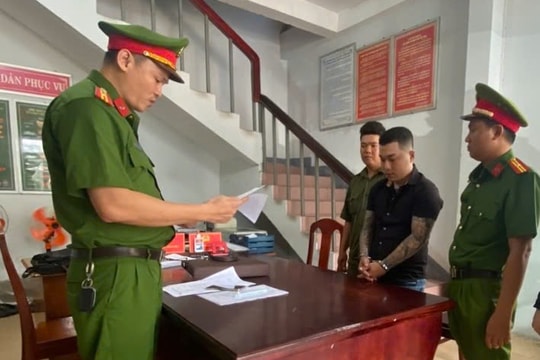 Bắt tạm giam đối tượng dùng giấy tờ giả để cầm cố ô tô