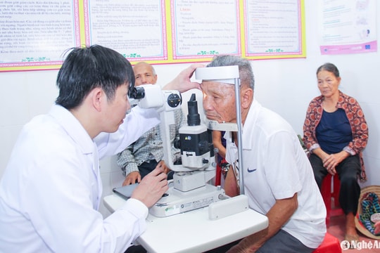 Bệnh viện Mắt Sài Gòn Vinh thực hiện thành công 180.000 ca phẫu thuật Phaco