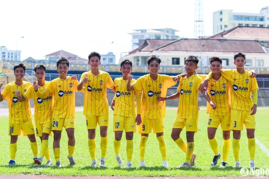 Thắng U15 Huế, U15 Sông Lam Nghệ An củng cố ngôi đầu bảng