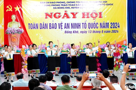 Trưởng ban Tổ chức Tỉnh ủy Nghệ An dự Ngày hội 'Toàn dân bảo vệ an ninh Tổ quốc' tại Con Cuông