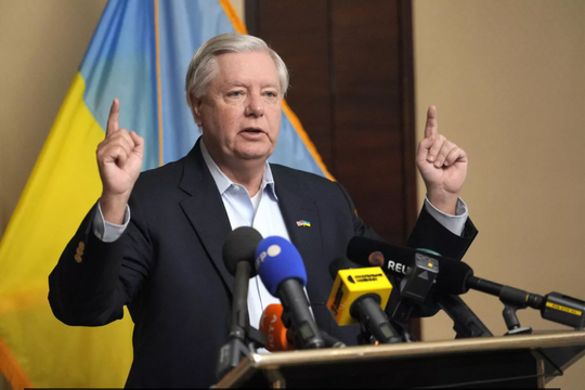 Thượng nghị sĩ Mỹ kêu gọi NATO chấp nhận Ukraine vào liên minh