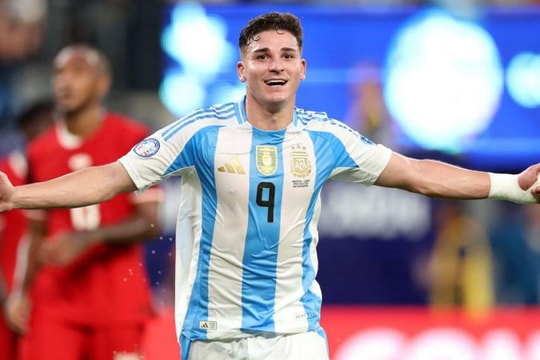 Julian Alvarez muốn thành huyền thoại ở Atletico