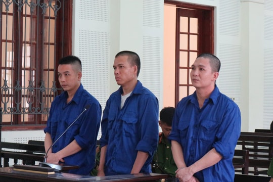 Ra Nghệ An buôn ma túy, bộ ba vào thẳng… nhà tù