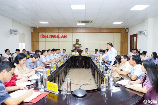 Phó Chủ tịch Thường trực UBND tỉnh Nghệ An chủ trì phiên tiếp công dân định kỳ tháng 8