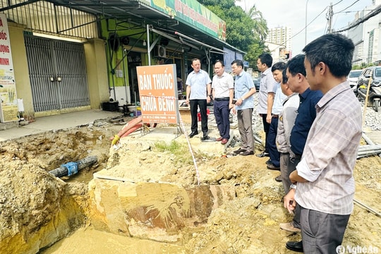 Bí thư Thành ủy Vinh: 'Sẽ xử lý các đơn vị thi công chậm tiến độ trong nâng cấp một số tuyến đường trọng điểm'