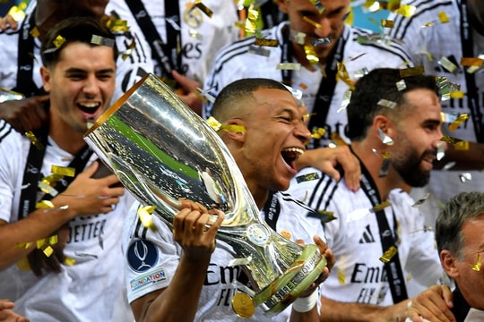 'Bom tấn' Mbappe ra mắt hoàn hảo, Real Madrid giành Siêu cúp châu Âu