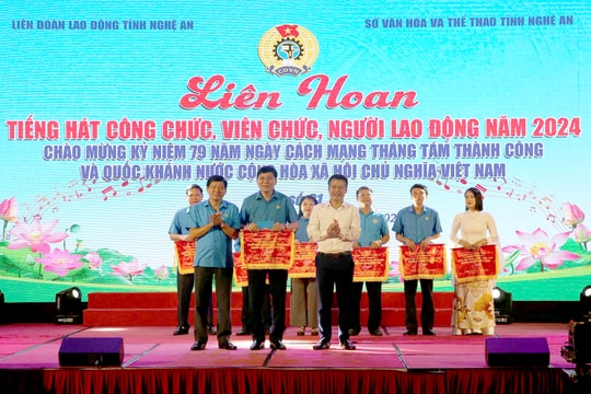 Liên hoan Tiếng hát công chức, viên chức, người lao động tỉnh Nghệ An cụm thi cuối cùng